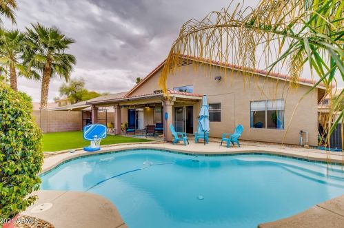 1930 Sage Brush St, Gilbert AZ  85296 exterior