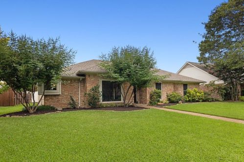 2217 Blackberry Dr, Richardson, TX 75082-3307