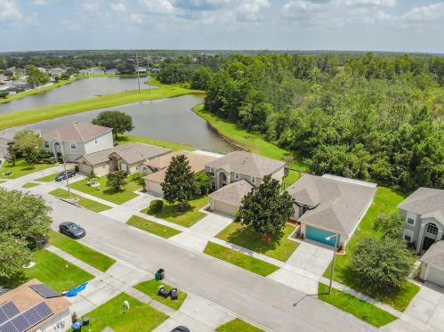 1919 Corner Meadow Cir, Orlando, FL 32820-1929