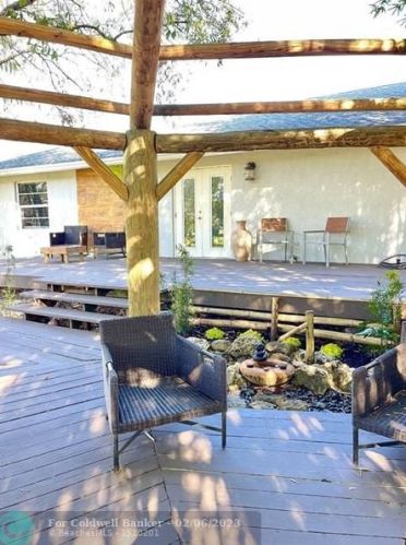 15214 Tangerine Blvd, Town Of Loxahatchee Groves FL  33470-4589 exterior