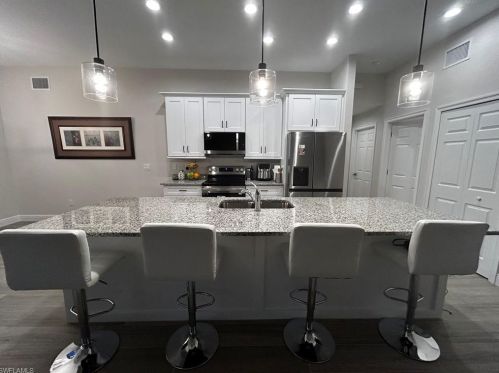 2227 2 Ter, Cape Coral FL  33990-1024 exterior