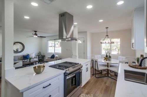 3707 Balboa Dr, Oceanside CA  92056-3947 exterior