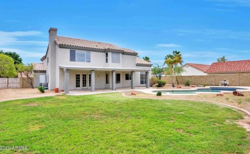 5502 Park View Ln, Glendale, AZ 85310-2816