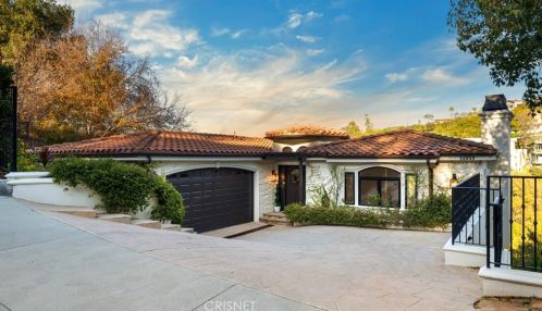 14859 Round Valley Dr, Van Nuys, CA 91403-4637