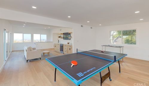 2146 Toscanini Dr, Rancho Palos Verdes CA  90275-1420 exterior