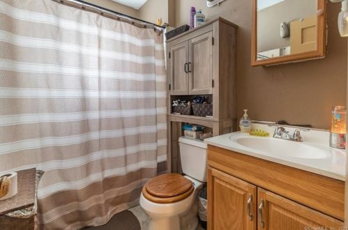 503 Colorado Ave, Bridgeport CT 06605-1746 exterior