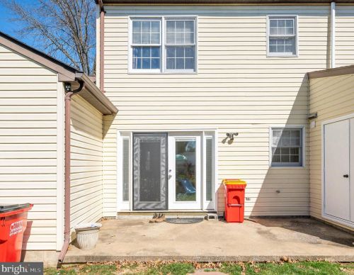 49 Bradford Ct, Charles Town WV  25414-4208 exterior