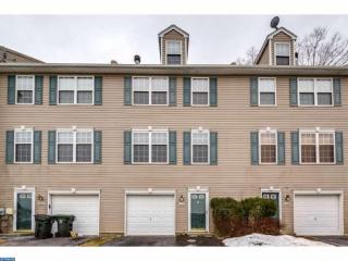 322 Andrew Cir, Romansville, PA 19320-2571
