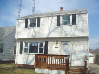 720 Gramercy Ave, Toledo, OH 43612-2418
