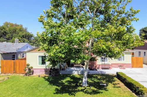 6864 Capistrano Way, Riverside, CA 92504-2214