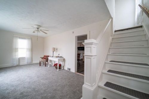1064 Adams St, New Castle, PA 16101-4302