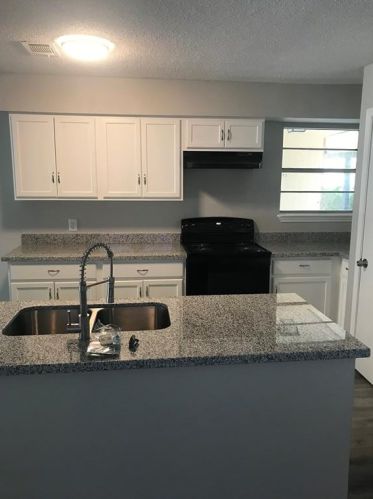 121 La Laja Dr, Angleton TX  77515-3806 exterior