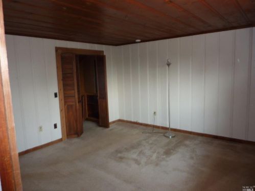 285 Sherwood Rd, Willits CA  95490-9501 exterior