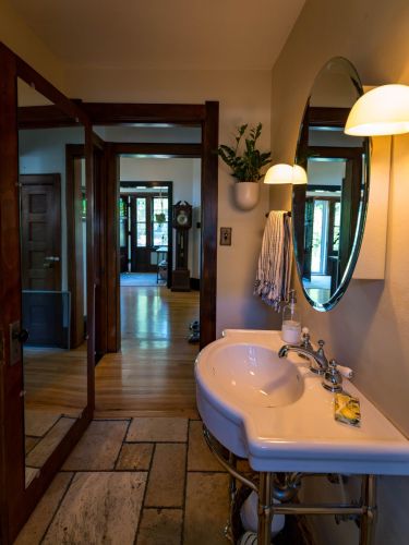 3063 Superior St, Milwaukee WI 53207-3064 exterior