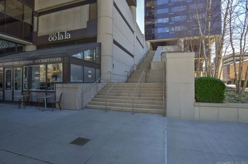 127 Greyrock Pl, Stamford CT  06901-3100 exterior
