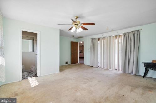 43 Windsor Ln, Willingboro NJ  08046-3412 exterior
