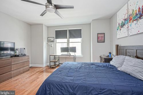 1717 Manton St, Philadelphia PA  19146-3017 exterior