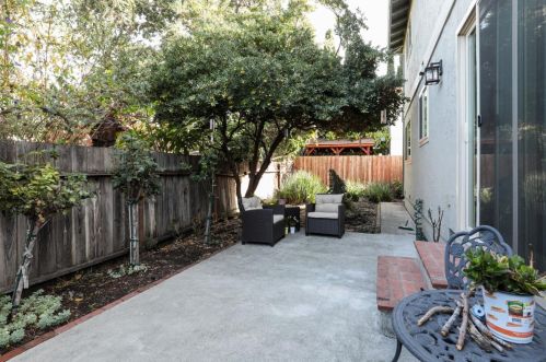 1503 Sierra St, Redwood City CA  94061-2712 exterior