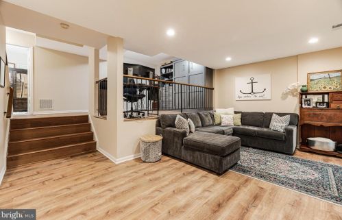 11710 Dry River Ct, Herndon VA  20191-2964 exterior