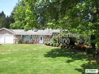 19911 Dayton Ave, Seattle WA  98133-3418 exterior