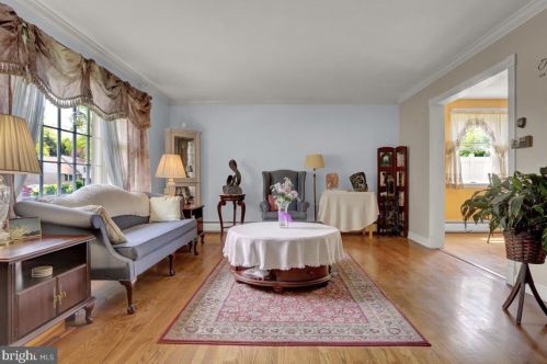 418 Blacklatch Ln, Camp Hill PA  17011-8414 exterior