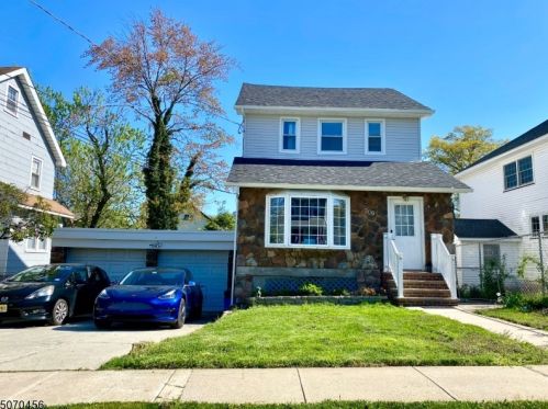 306 4th Ave, Roselle, NJ 07203-1340