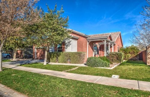 3876 Marlene Dr, Gilbert, AZ 85296-1874