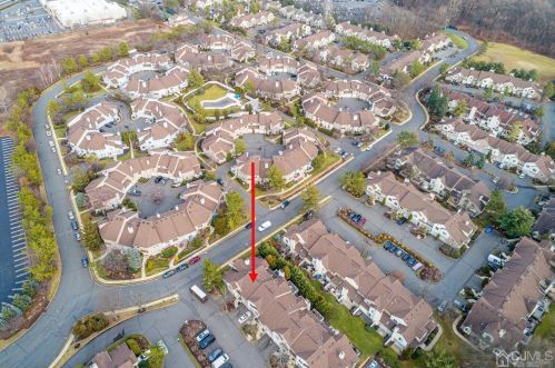 502 Park Pl, Springfield NJ  07081-3504 exterior