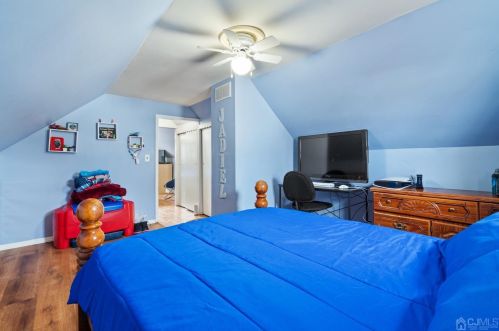 21 Hancock Pl, Iselin NJ  08830-1312 exterior