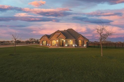 7661 Little Branch Rd, Waxahachie, TX 75167-8456