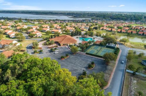 5313 Edgewater Way, Oxford FL  34484-3774 exterior