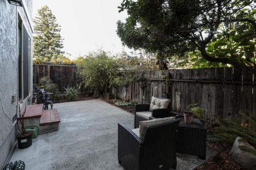 1503 Sierra St, Redwood City CA  94061-2712 exterior