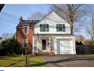 330 Birch Dr, Yardley, PA 19067-2110