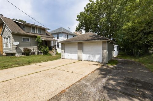 838 Locust Ave, Zanesville OH  43701-2414 exterior