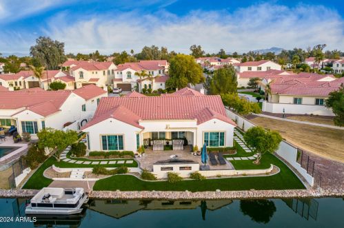 3330 Waterfront Dr, Chandler, AZ 85248-3556