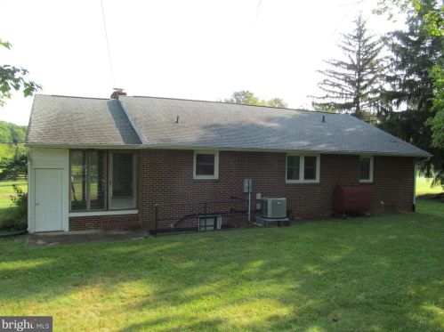 12180 Montford Rd, Madison Mills, VA 22960-2017