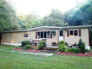204 White Rock Rd, Freeport, PA 16229-2027