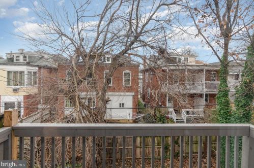 2315 Penn St, Harrisburg PA  17110-1046 exterior