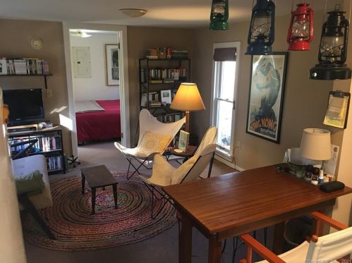 66 Richardson Hill Rd, Norwich, CT 06351-9129