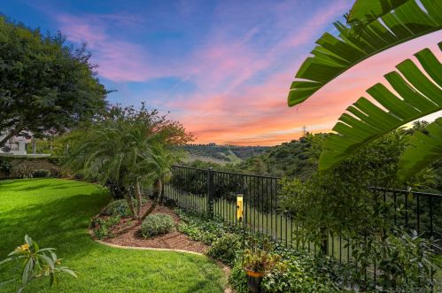 10622 Hunters Glen Dr, San Diego, CA 92130-4849