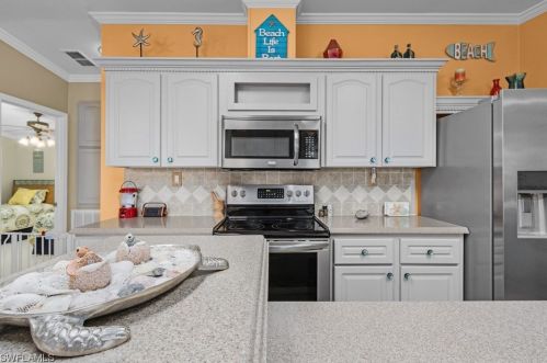 2852 York Rd, Saint James City FL  33956-2295 exterior