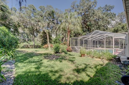 963 Ridgewood Ter, Tarpon Springs FL  34689-2622 exterior