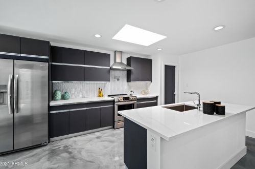 6344 13th Pl, Phoenix AZ  85014-1423 exterior