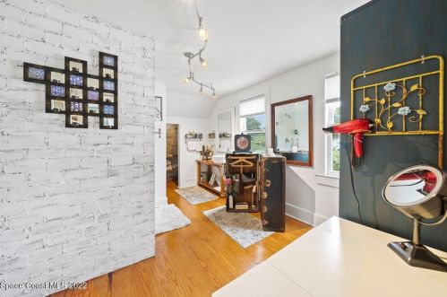 2915 Indian Riv Dr, Cocoa FL 32922-6607 exterior