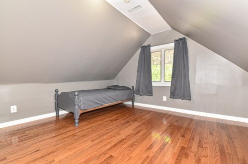 922 75th St, Milwaukee WI 53214-3016 exterior