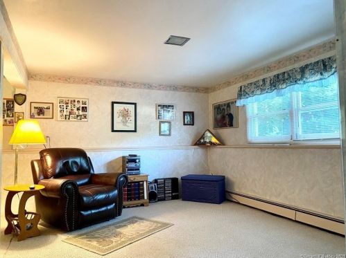 242 Dahlia Dr, Mahopac NY  10541-3768 exterior