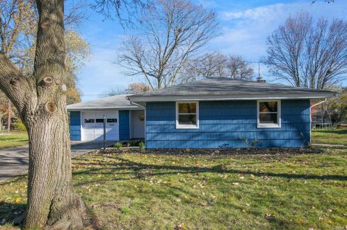 2118 Hawthorne Dr, Elkhart, IN 46517-2027
