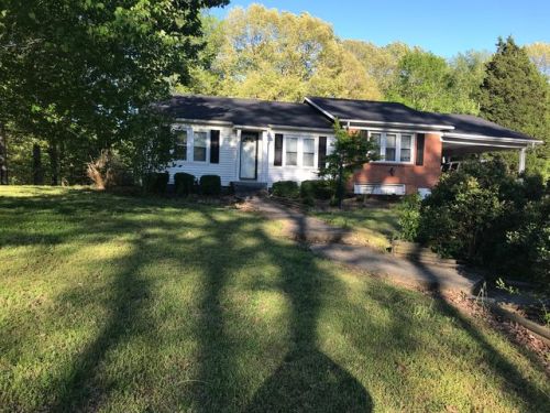 2810 Highway 69a, Camden, TN 38320-6190