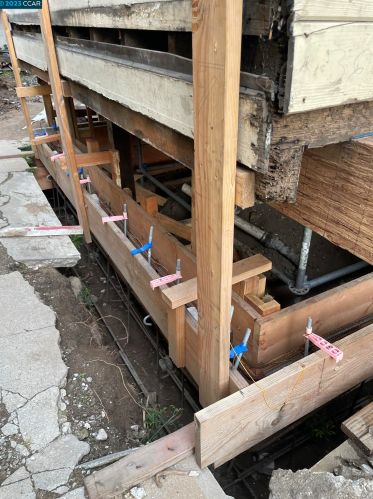 1514 9th St, Oakland CA  94607-1910 exterior