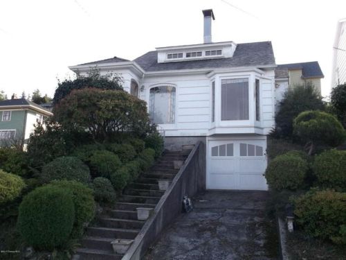 1597 Irving Ave, Tongue Point OR  97103-3721 exterior